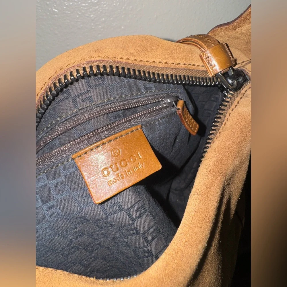 N/A authentic gucci